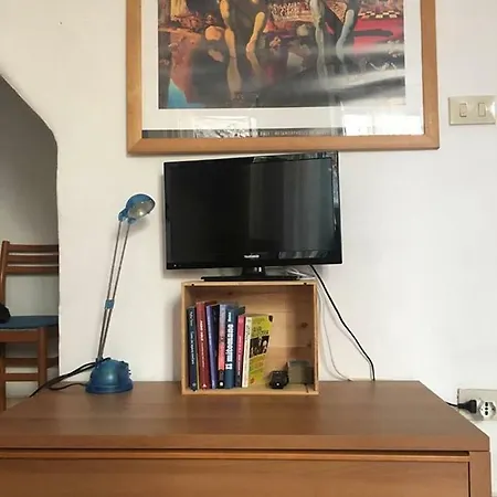 Vale & Yari's Kt Apartman *